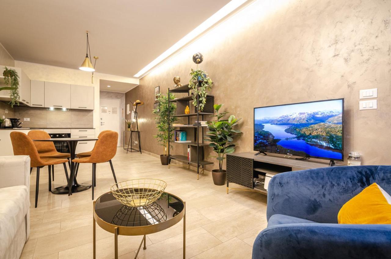 Goito Luxury Apartment, In The Historical Center Болонья Екстер'єр фото
