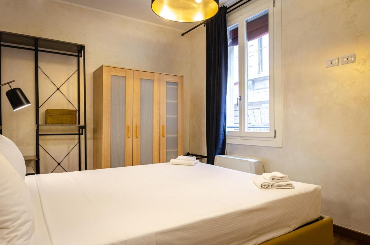 Goito Luxury Apartment, In The Historical Center Болонья Екстер'єр фото