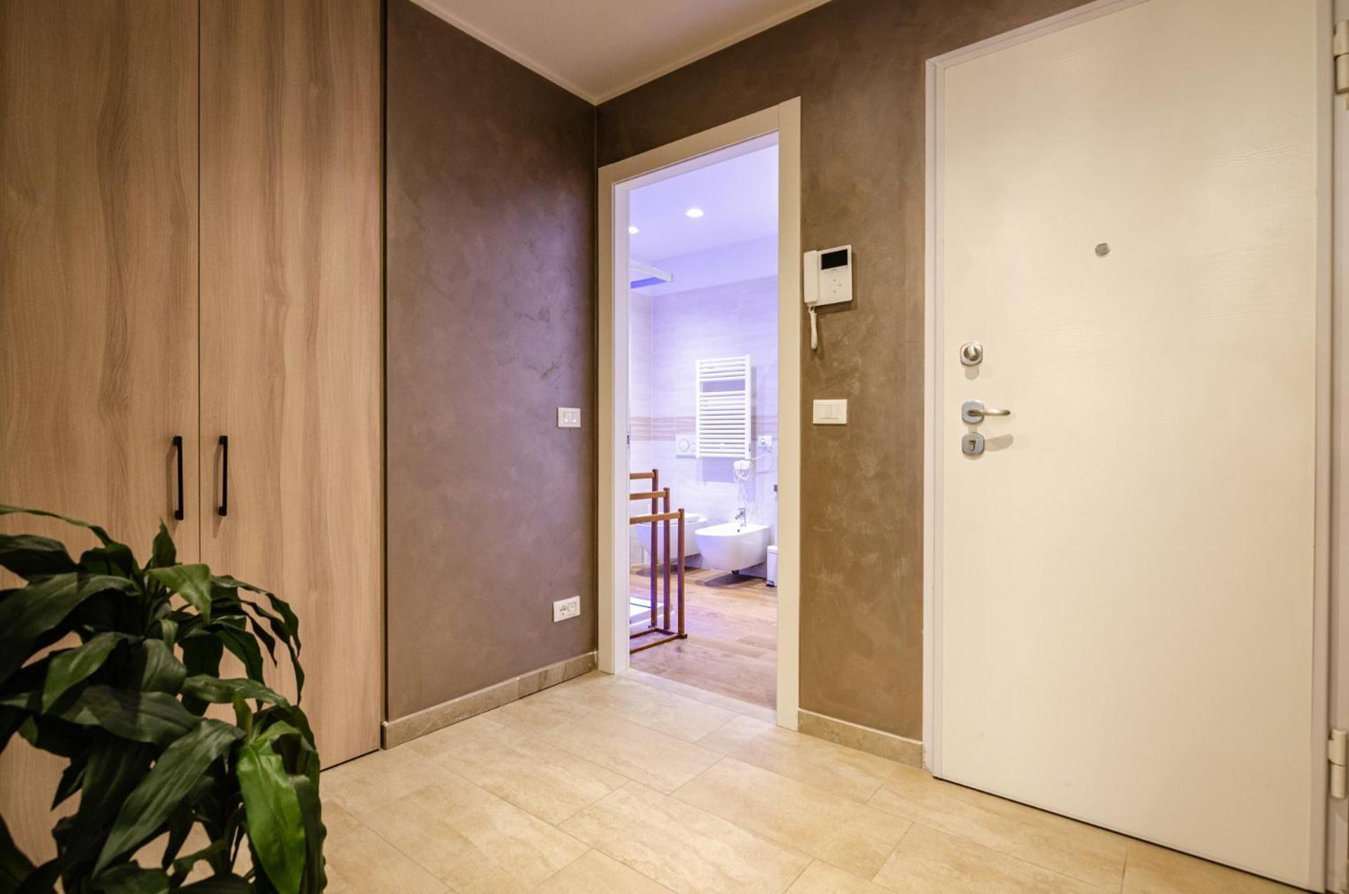 Goito Luxury Apartment, In The Historical Center Болонья Екстер'єр фото